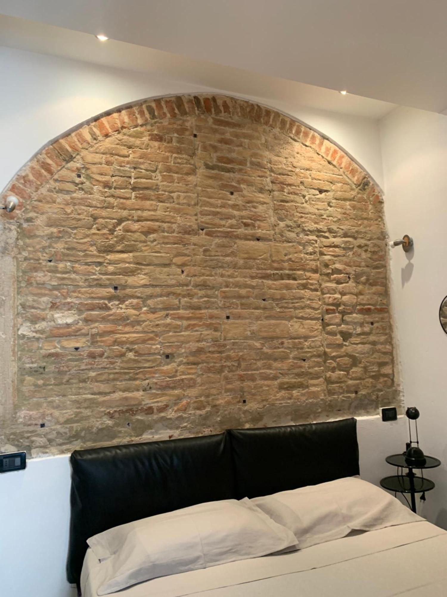Апартаменты Casa Manuela Non Turisti Ma Ospiti Кьоджа Экстерьер фото