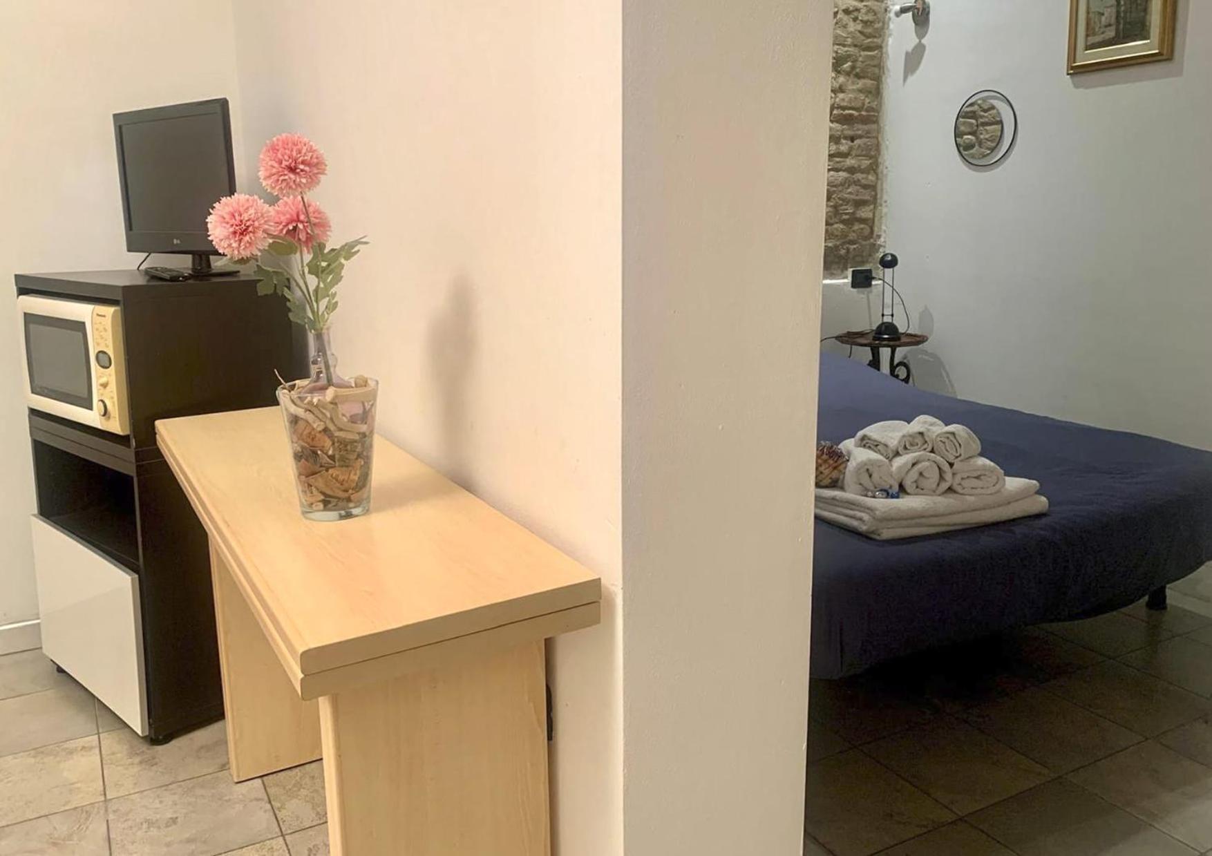 Апартаменты Casa Manuela Non Turisti Ma Ospiti Кьоджа Экстерьер фото