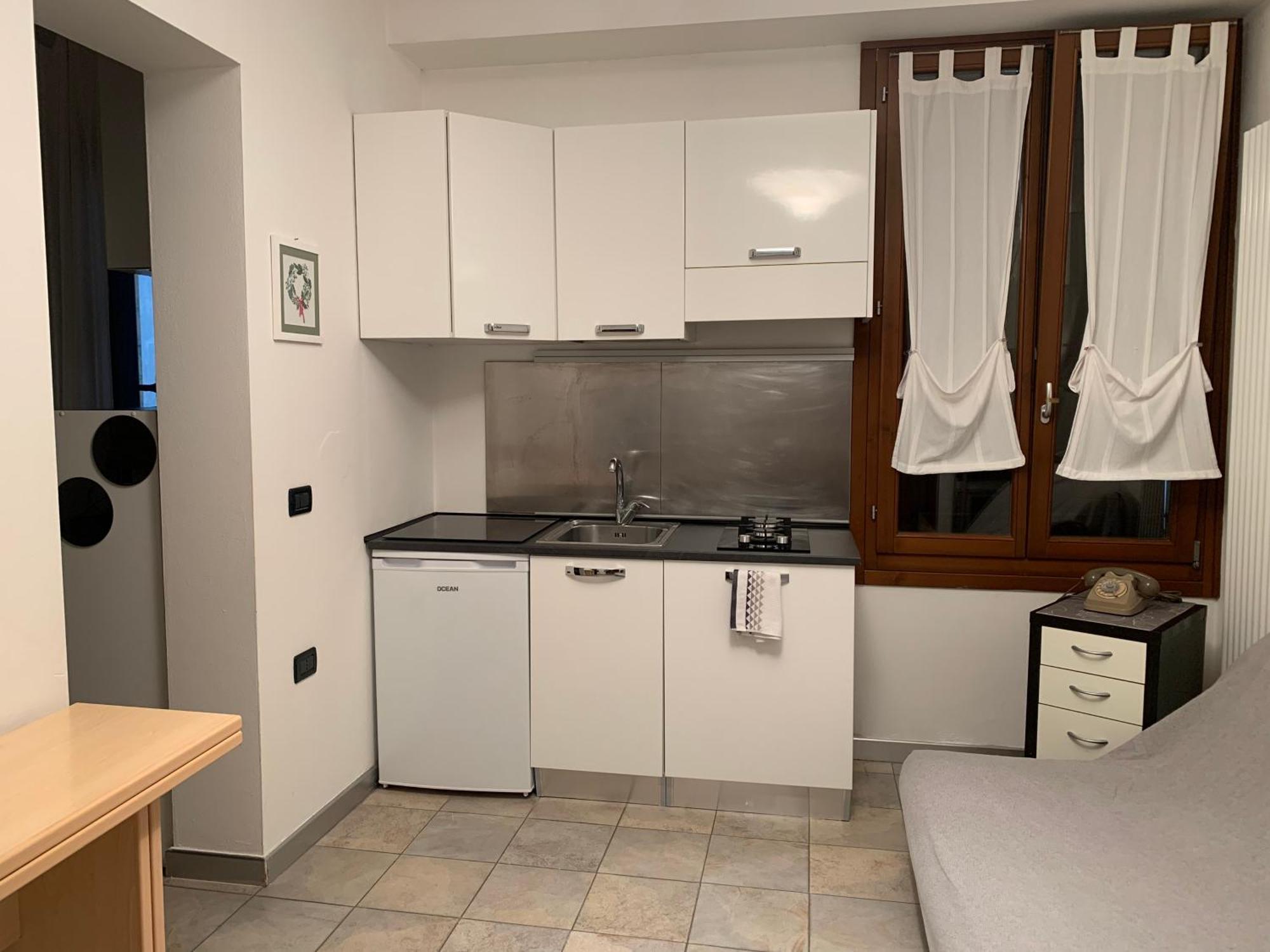 Апартаменты Casa Manuela Non Turisti Ma Ospiti Кьоджа Экстерьер фото